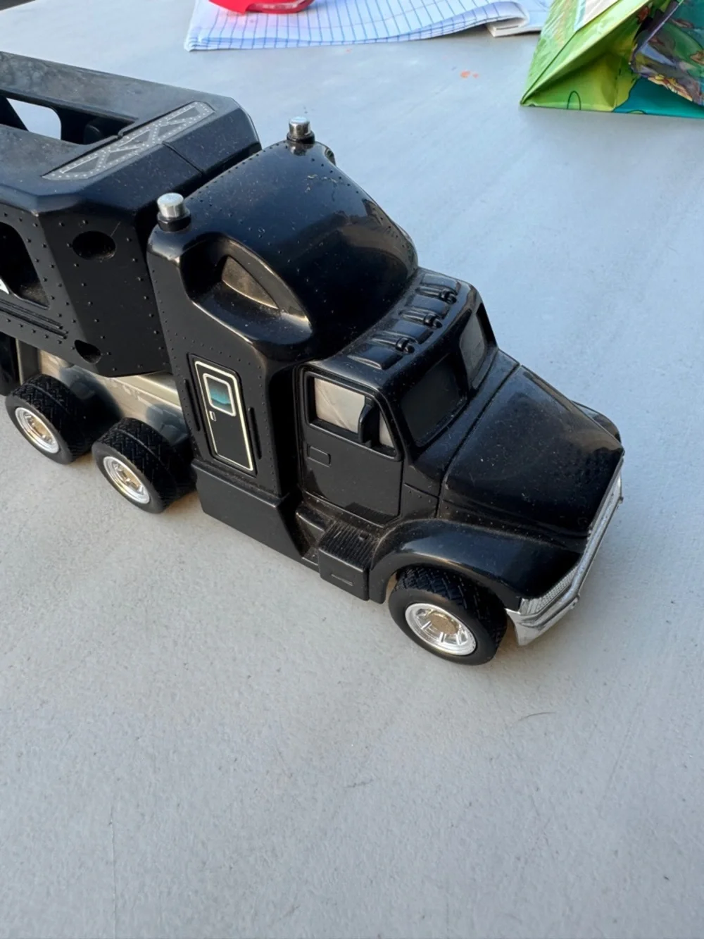 Hotwheels Black Toy Cargo Carrier 1997 Vintage. 18.5” pre-owned